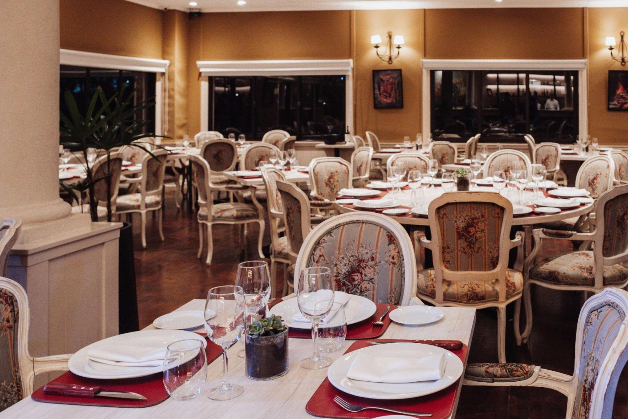 Hilton Pilar Hotel Екстериор снимка