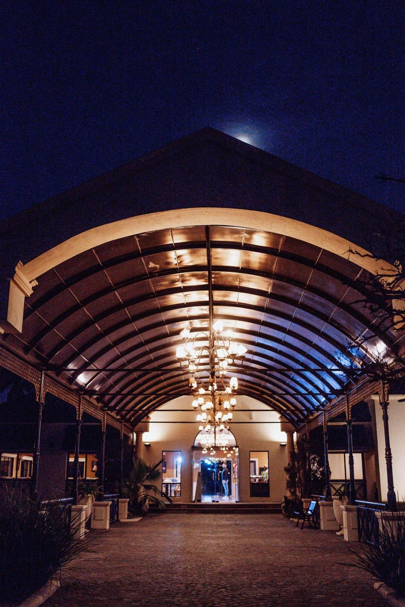 Hilton Pilar Hotel Екстериор снимка
